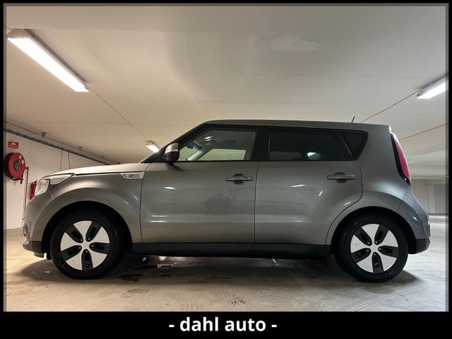 KNAJX81EFG7017531 2017 KIA SOUL-0