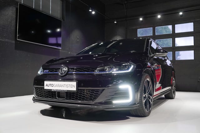 2018 VOLKSWAGEN GOLF - 15