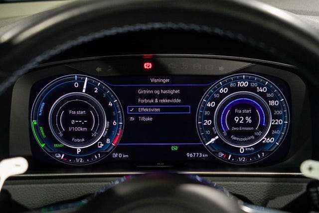 2018 VOLKSWAGEN GOLF - 43