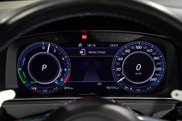2018 VOLKSWAGEN GOLF - 52