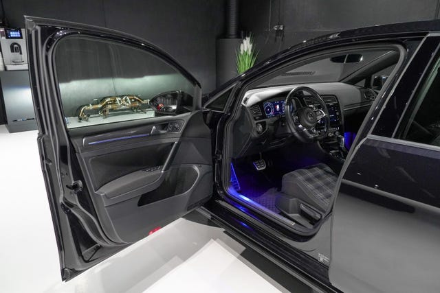 2018 VOLKSWAGEN GOLF - 17