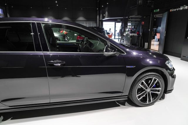 2018 VOLKSWAGEN GOLF - 10
