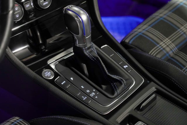 2018 VOLKSWAGEN GOLF - 36