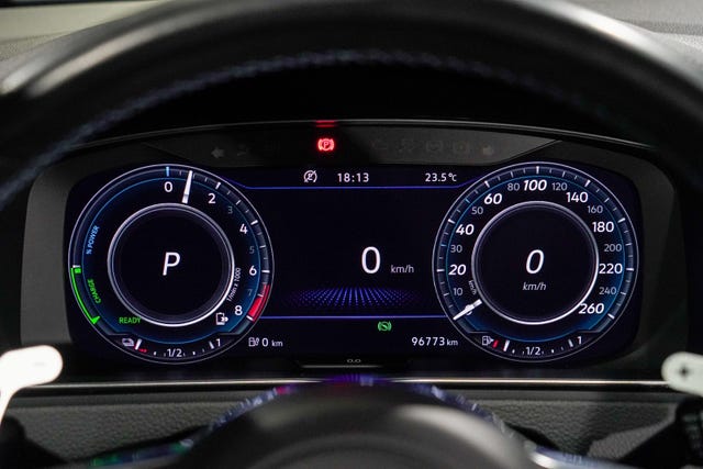 2018 VOLKSWAGEN GOLF - 40