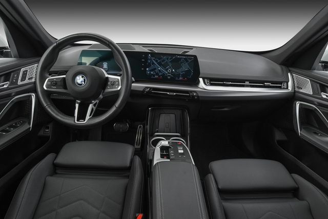 2023 BMW IX1 - 21