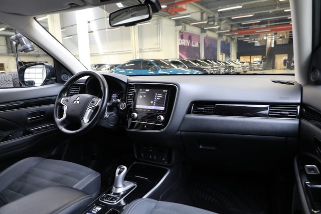 2020 MITSUBISHI OUTLANDER - 12
