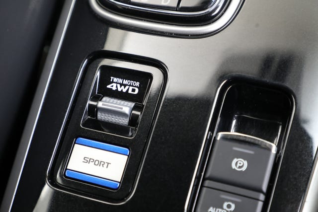2020 MITSUBISHI OUTLANDER - 21