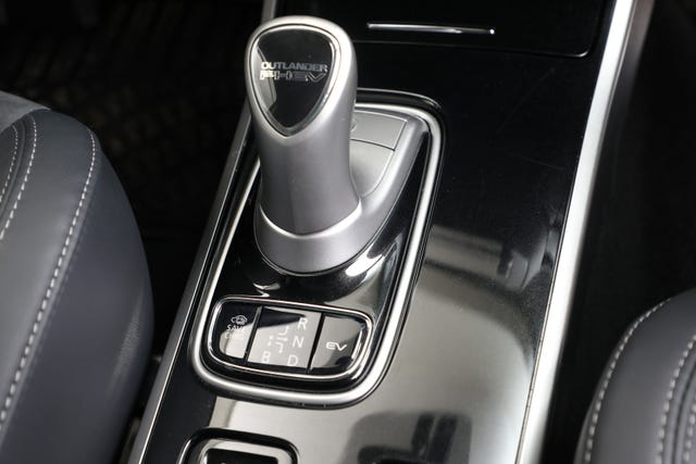 2020 MITSUBISHI OUTLANDER - 20
