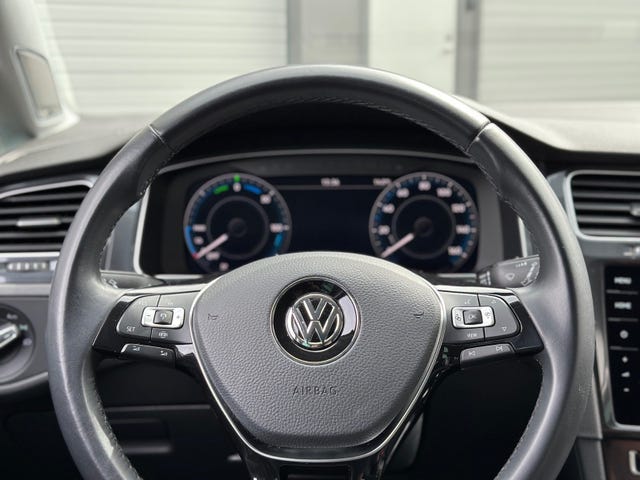 2019 VOLKSWAGEN GOLF - 14