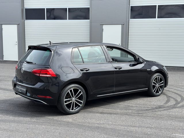 WVWZZZAUZK8908386 2019 VOLKSWAGEN GOLF-4