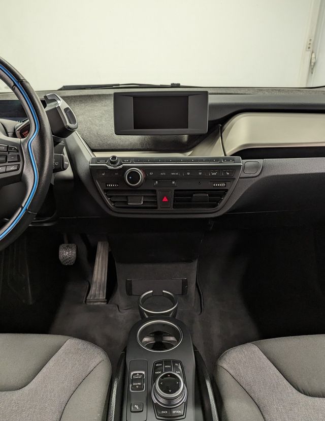 2017 BMW I3 - 23
