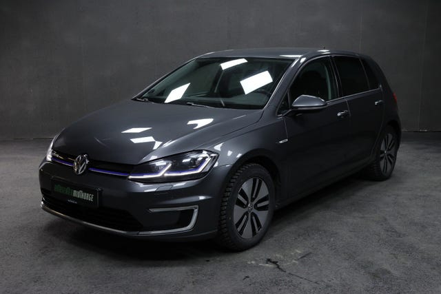 WVWZZZAUZJ8900449 2018 VOLKSWAGEN GOLF-3