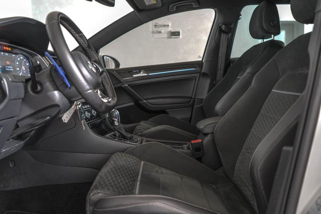 2018 VOLKSWAGEN GOLF - 16