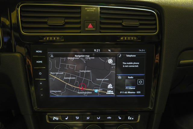 2018 VOLKSWAGEN GOLF - 39
