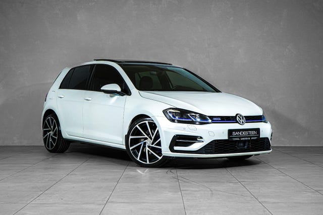 WVWZZZAUZJW800401 2018 VOLKSWAGEN GOLF-1
