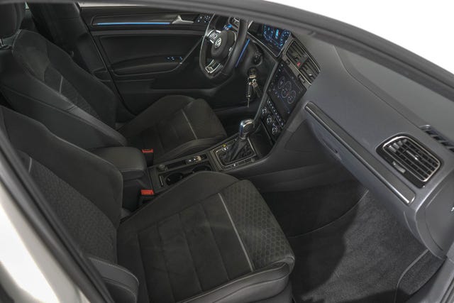 2018 VOLKSWAGEN GOLF - 20