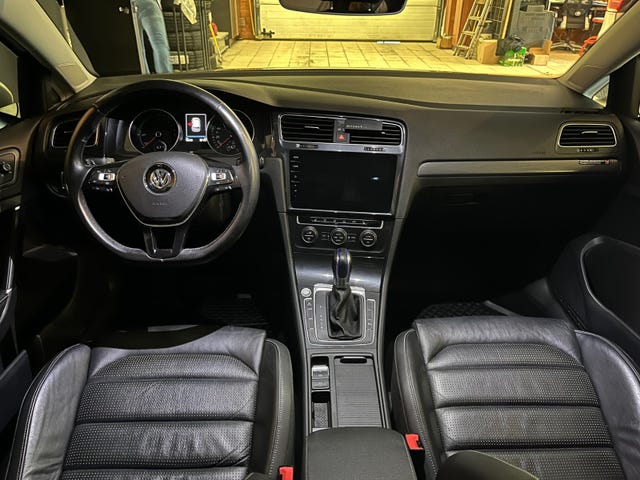2019 VOLKSWAGEN GOLF - 15