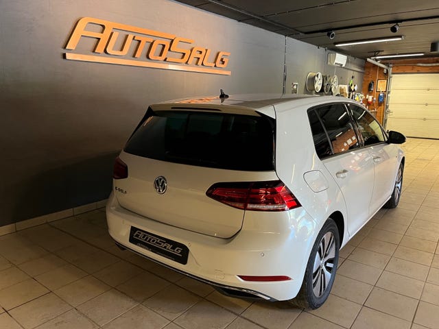 2019 VOLKSWAGEN GOLF - 10