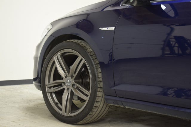 2019 VOLKSWAGEN GOLF - 20