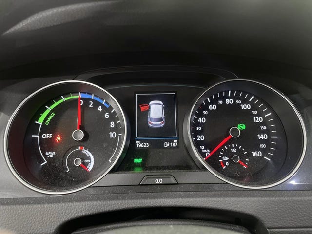 2019 VOLKSWAGEN GOLF - 10