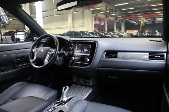 2020 MITSUBISHI OUTLANDER - 13