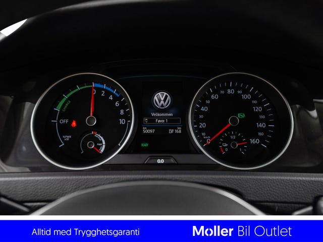 2019 VOLKSWAGEN GOLF - 19