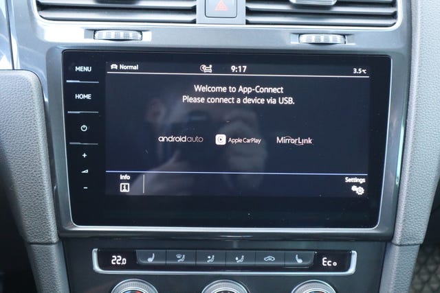 2019 VOLKSWAGEN GOLF - 18