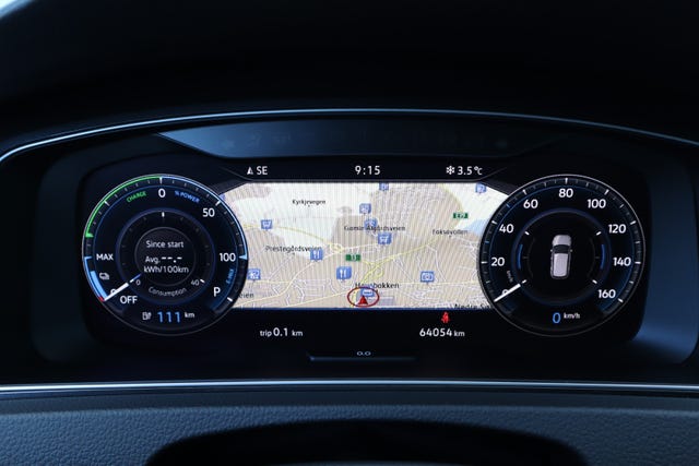 2019 VOLKSWAGEN GOLF - 9
