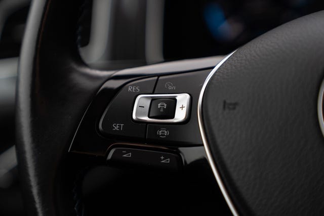 2019 VOLKSWAGEN GOLF - 18