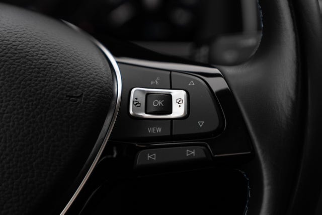 2019 VOLKSWAGEN GOLF - 21