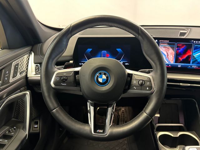 2023 BMW IX1 - 10