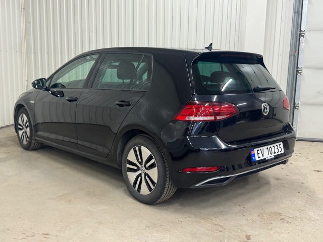 WVWZZZAUZJ8909974 2018 VOLKSWAGEN GOLF-3