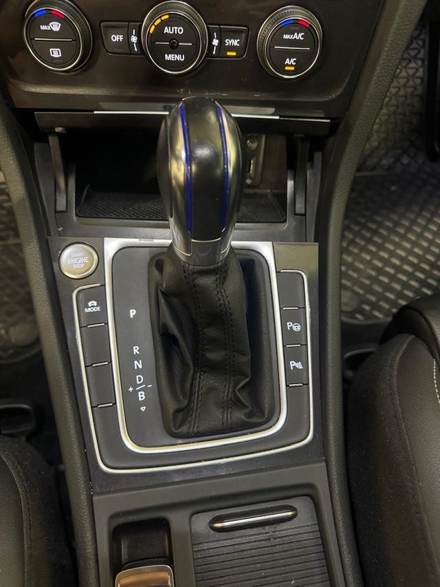 2018 VOLKSWAGEN GOLF - 14