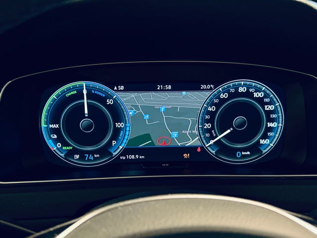 2019 VOLKSWAGEN GOLF - 9