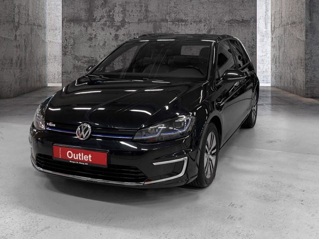 WVWZZZAUZJ8900033 2018 VOLKSWAGEN GOLF-1