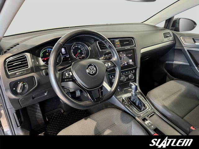 2019 VOLKSWAGEN GOLF - 28