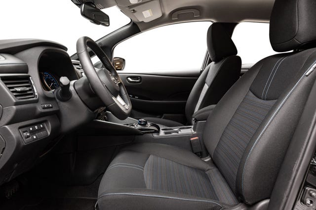 2022 NISSAN LEAF - 9