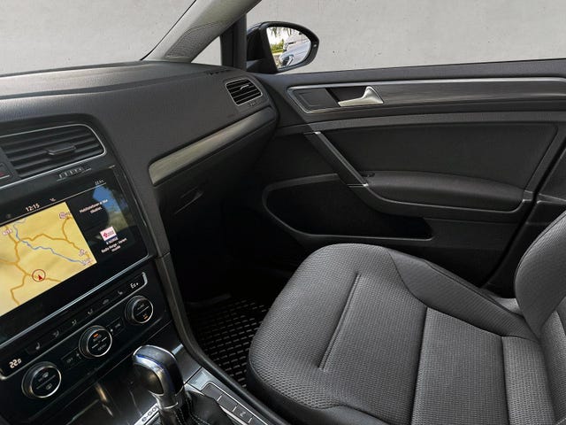 2018 VOLKSWAGEN GOLF - 13
