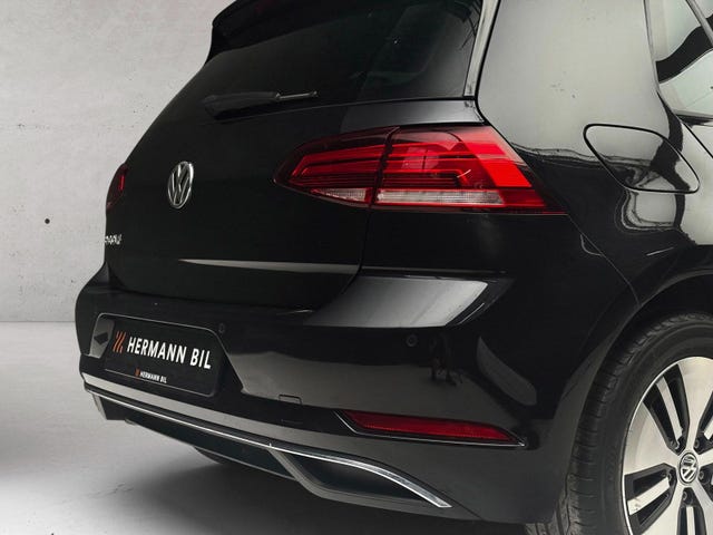 WVWZZZAUZJW901252 2018 VOLKSWAGEN GOLF-5