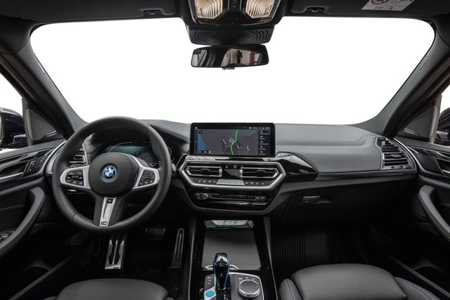 2023 BMW IX3 - 13