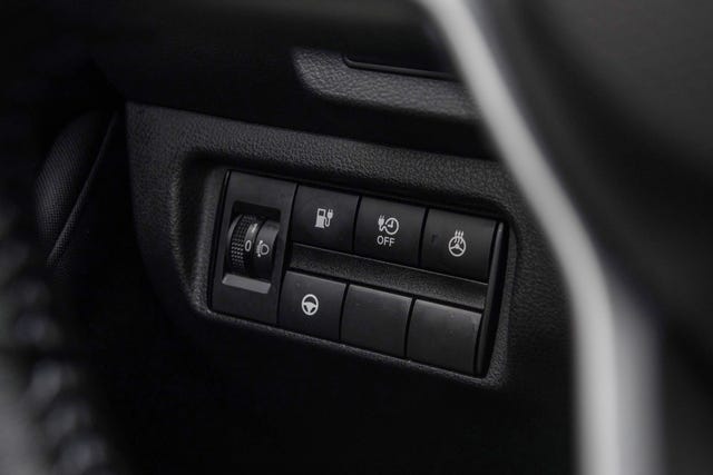 2022 NISSAN LEAF - 17