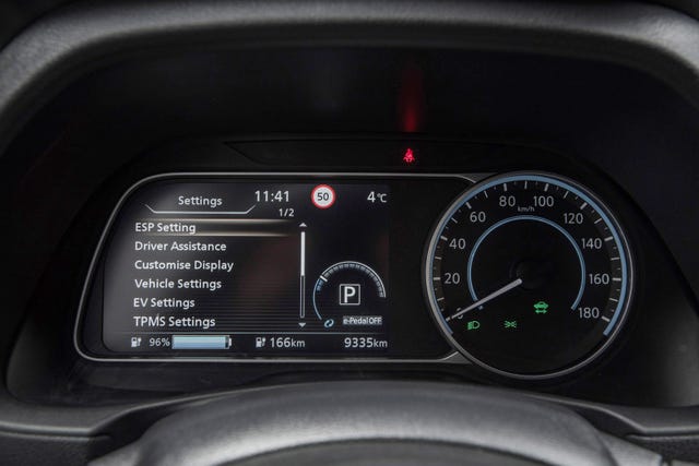 2022 NISSAN LEAF - 18
