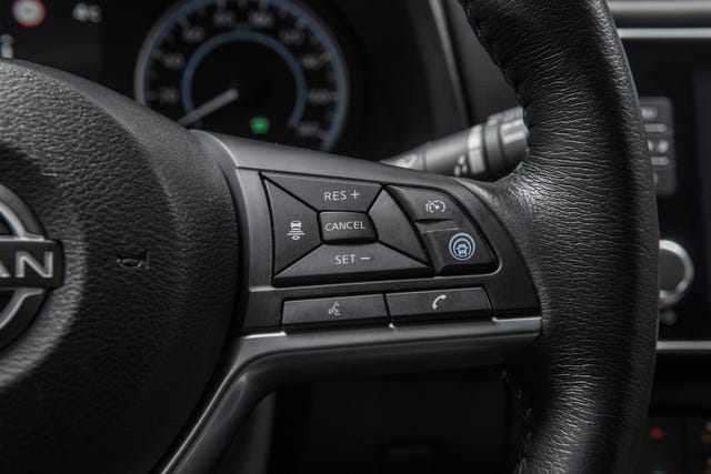 2022 NISSAN LEAF - 16