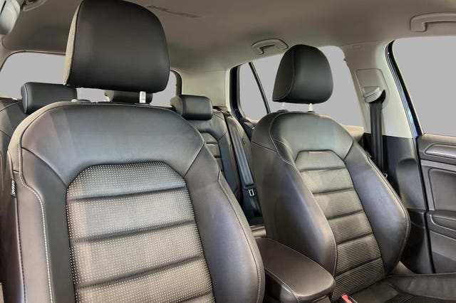 2018 VOLKSWAGEN GOLF - 19