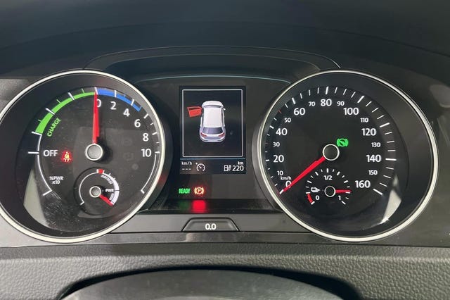 2018 VOLKSWAGEN GOLF - 11