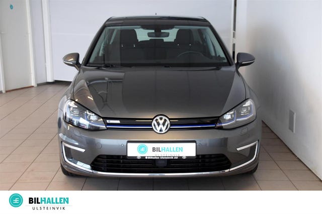 WVWZZZAUZJW913235 2018 VOLKSWAGEN GOLF-1
