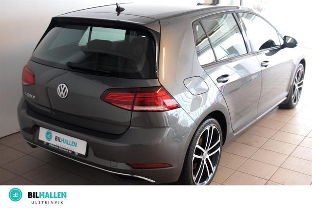 WVWZZZAUZJW913235 2018 VOLKSWAGEN GOLF-3