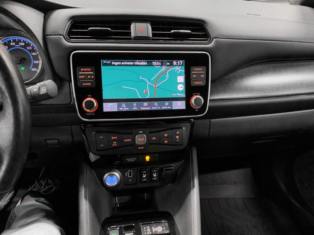 2020 NISSAN LEAF - 11
