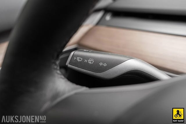 2022 TESLA MODEL 3 - 24