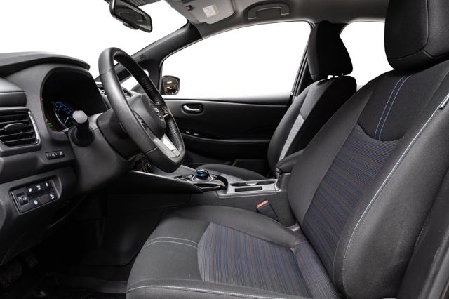 2022 NISSAN LEAF - 9
